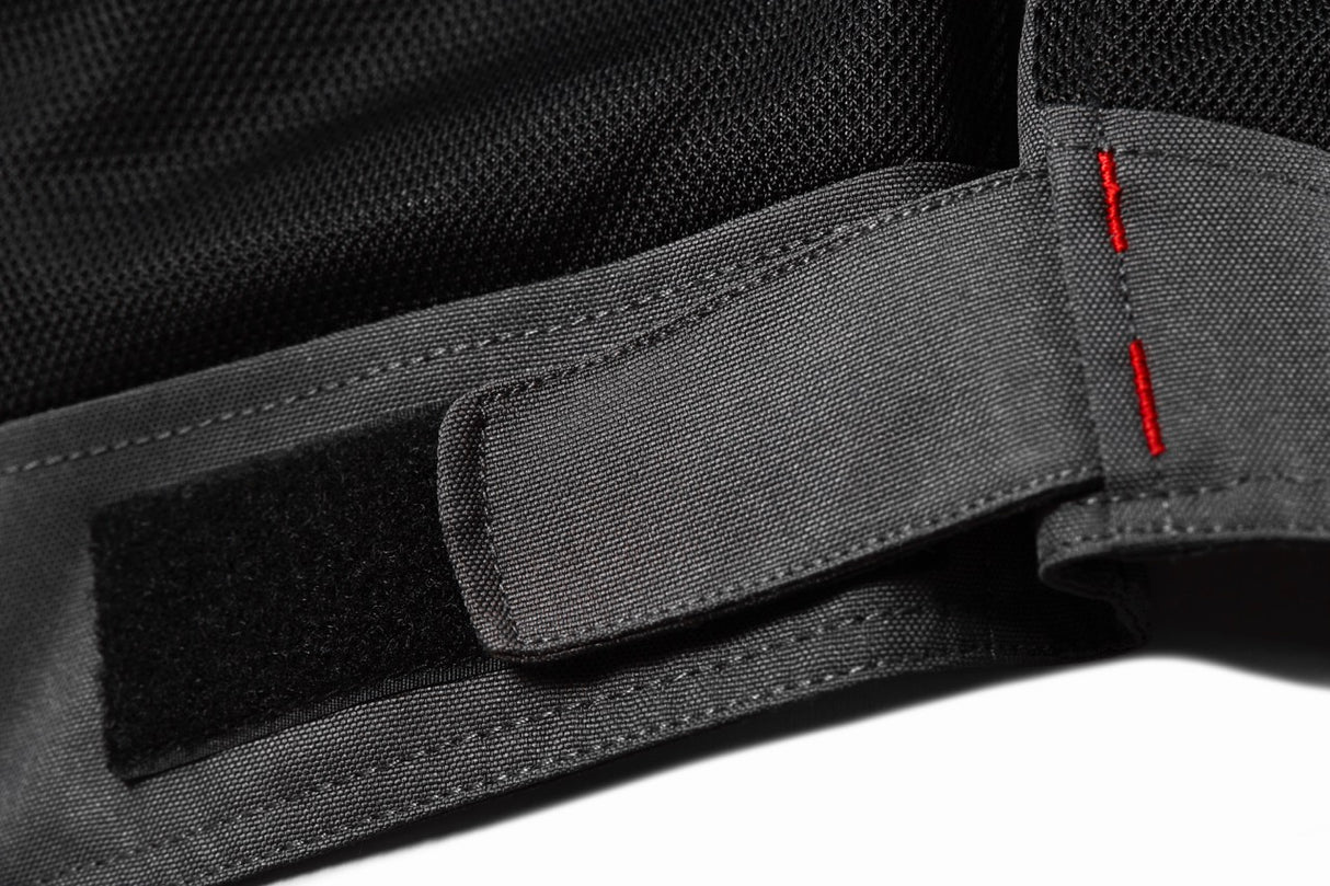 (dc486c7e69ee6af941c0d8518fc21d22)