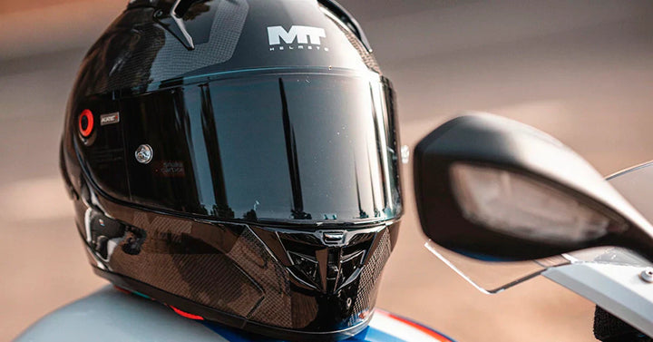 Pinlock para Casco: Para qué sirve, tipos, cómo se coloca y su mantenimiento