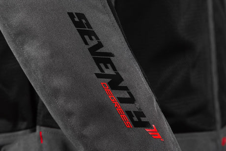 (698bbac53a686c92e4a8839f8bae83d0)